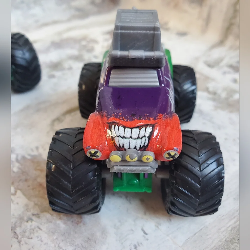 Hot Wheels Assorted Monster Truck Toys - 7 Pc Multicolor